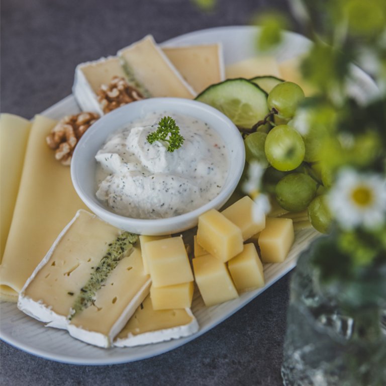 TILL Backcafe – Bistro-Snack und Aufstriche